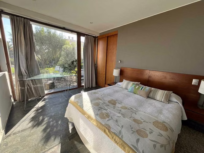 Gran casa en Costa Cachagua (171065)