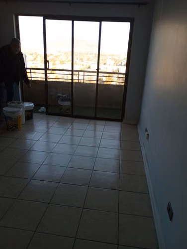 Depto a Pasos de Metro Vivaceta – 2D + 2B con Terraza y Logia