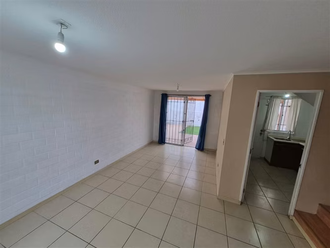 Casa en arriendo de 3 dorm. en Puente Alto