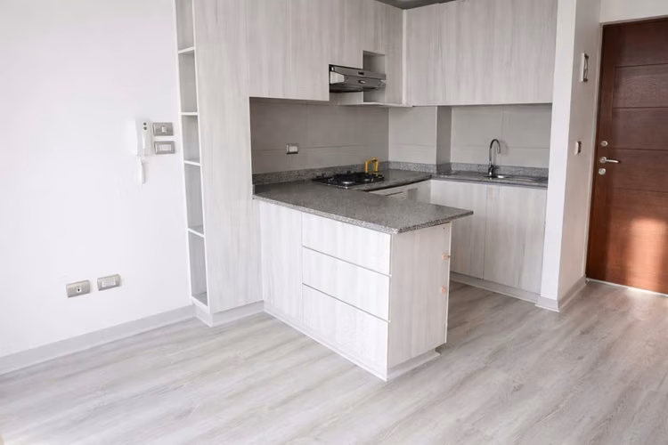 IMPECABLE UN DORMITORIO - UNA BODEGA