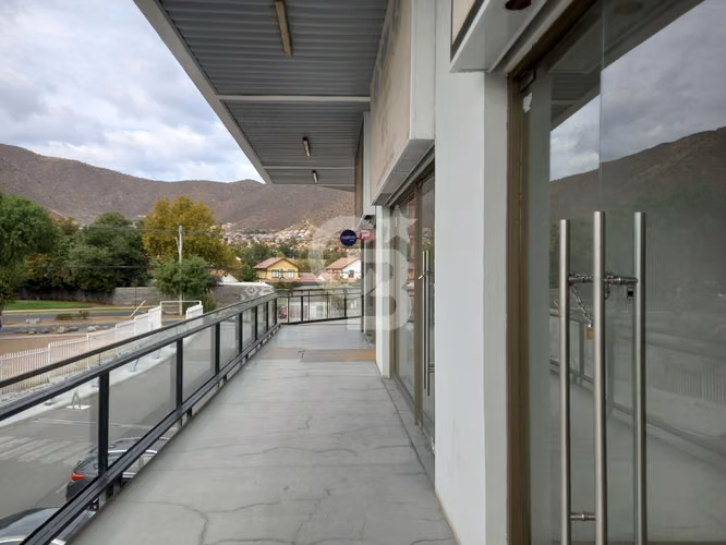 Local Comercial de 150m2 en Ciudad de Los Valles