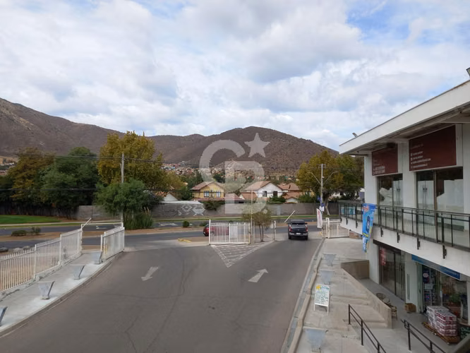 Local Comercial de 164m2 en Ciudad de Los Valles