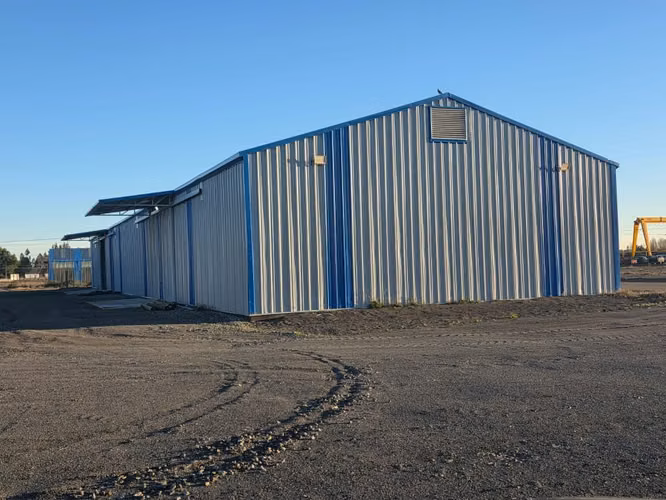 Arriendo bodega sector industrial de Cabrero