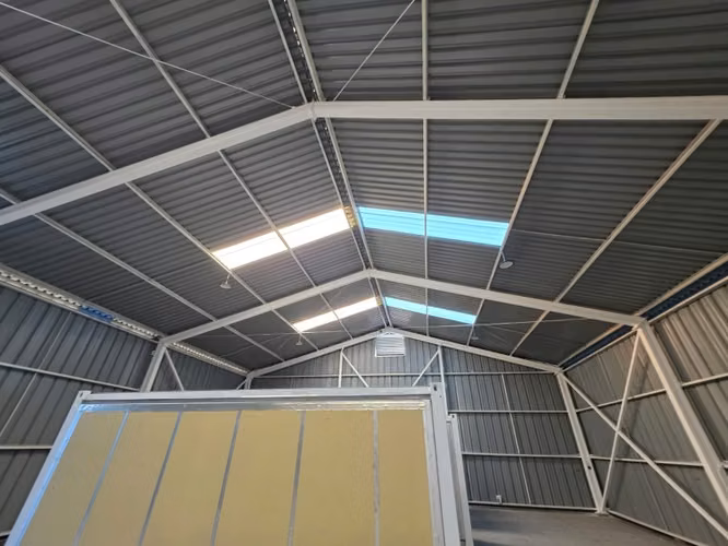 Arriendo bodega sector industrial de Cabrero