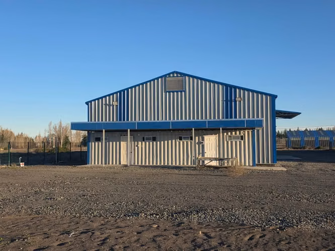 Arriendo bodega sector industrial de Cabrero
