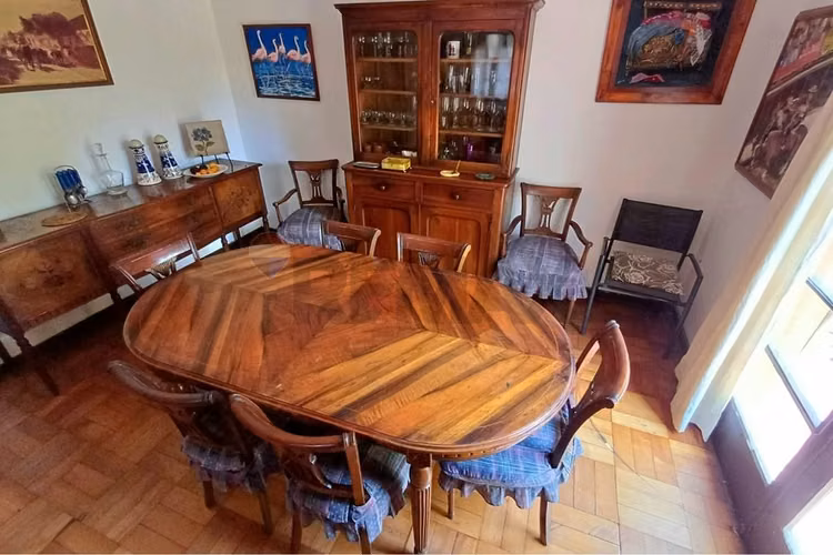 Excepcional casa en gran terreno/ premio nobel