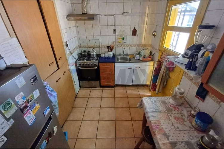 Excepcional casa en gran terreno/ premio nobel