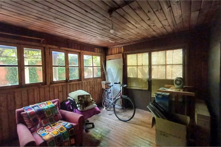 Excepcional casa en gran terreno/ premio nobel