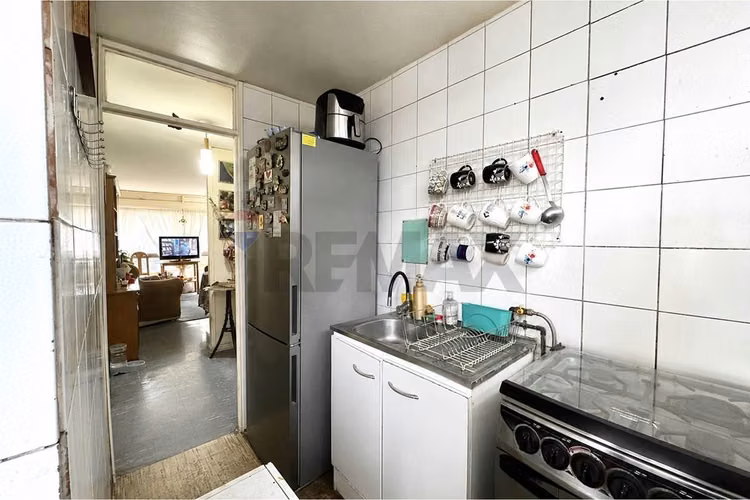 Vende 3 dormitorios y amplia terraza villa frei - Imagen 19