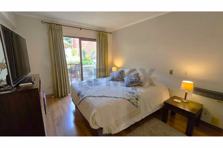Amplia, cómoda, en condominio