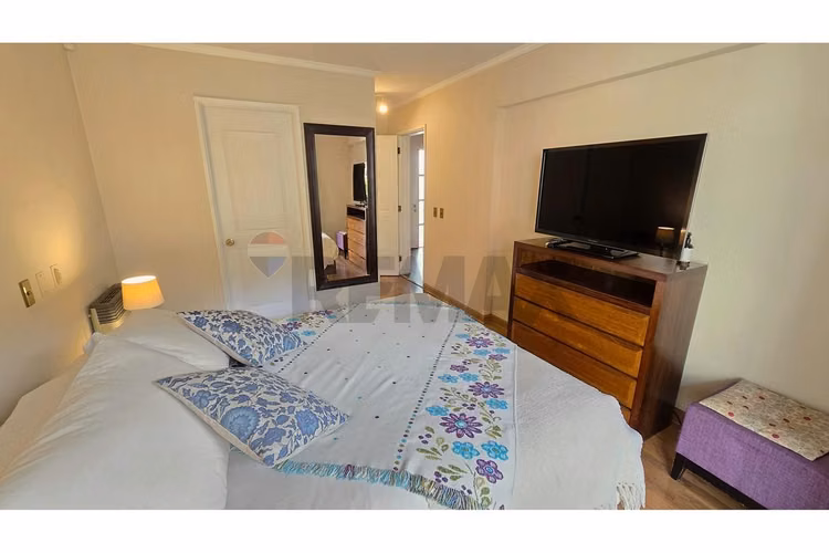 Amplia, cómoda, en condominio