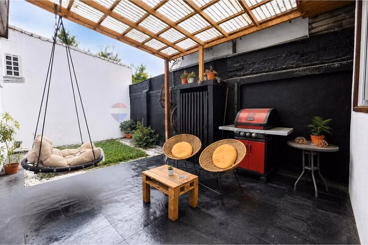 Hermosa casa en pje. con piscina - ñuñoa 3d2b