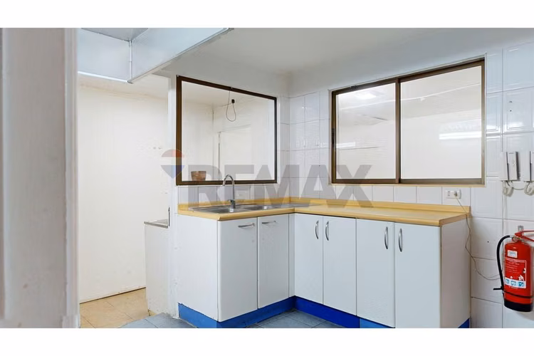 Casa en venta con gran patio y piscina