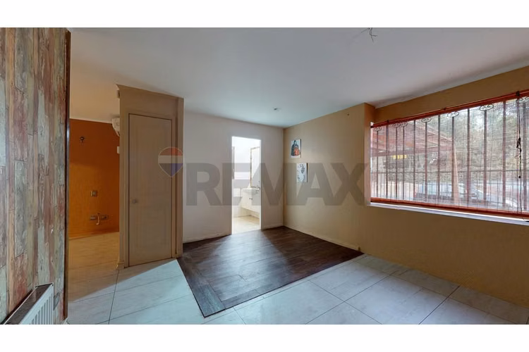 Casa en venta con gran patio y piscina