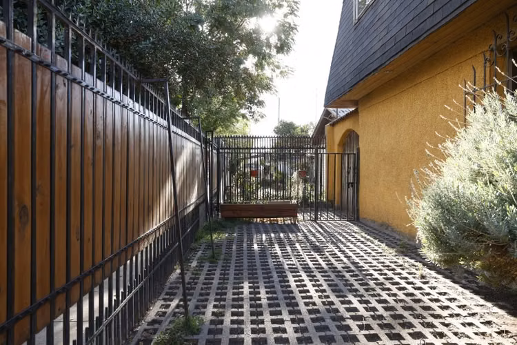 Casa TRINIDAD RAMÍREZ / LOS NOGALES