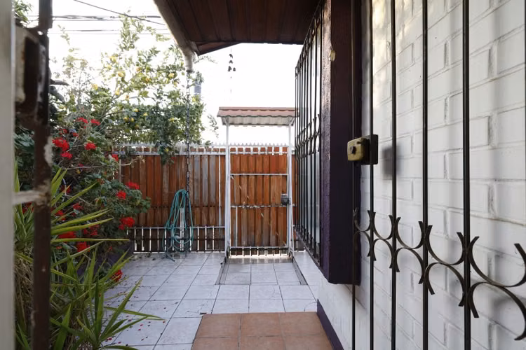 Casa DIEGO BARROZ ORTIZ / AVENIDA CUATRO PONIENTE.