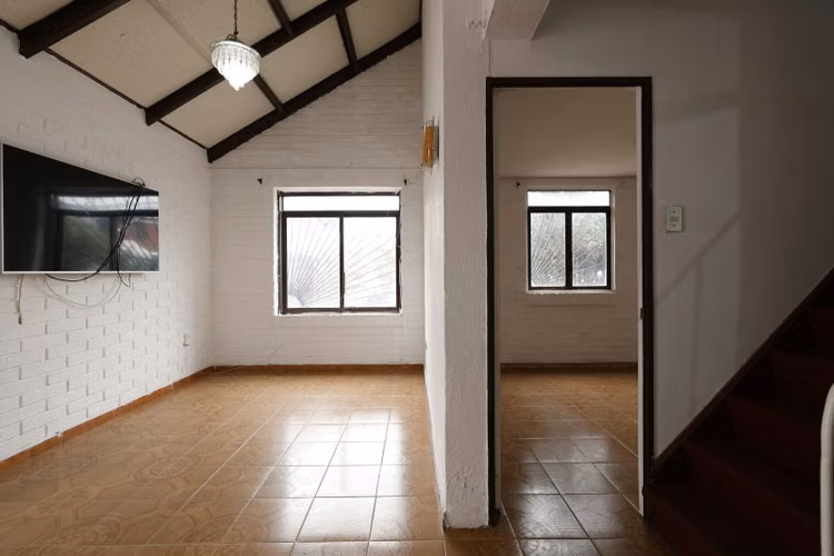 Casa METRO EL BOSQUE.