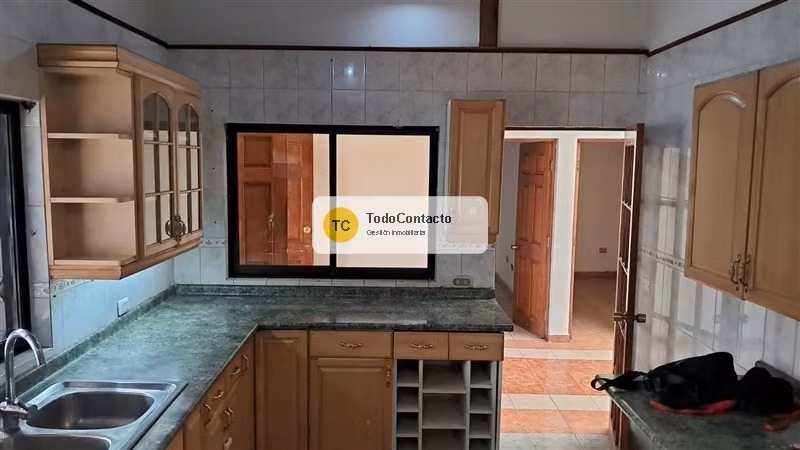 Casa en venta de 5D2B4E1B, Quincho en Maipú 140 / 357 m2