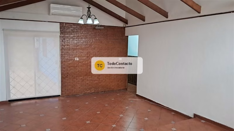 Casa en venta de 5D2B4E1B, Quincho en Maipú 140 / 357 m2