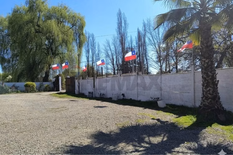 Casa, restaurant y hostal en san vicente de t.t.