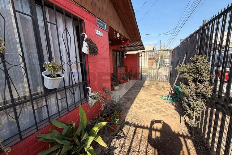 Excelente oportunidad, casa de 3d y 1b