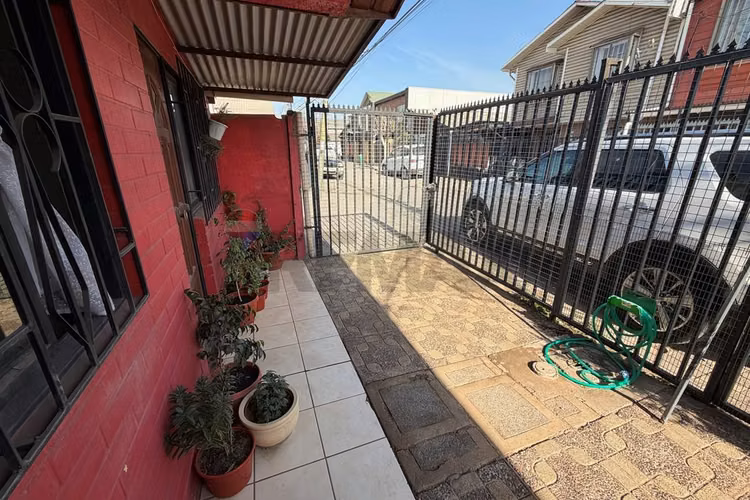 Excelente oportunidad, casa de 3d y 1b