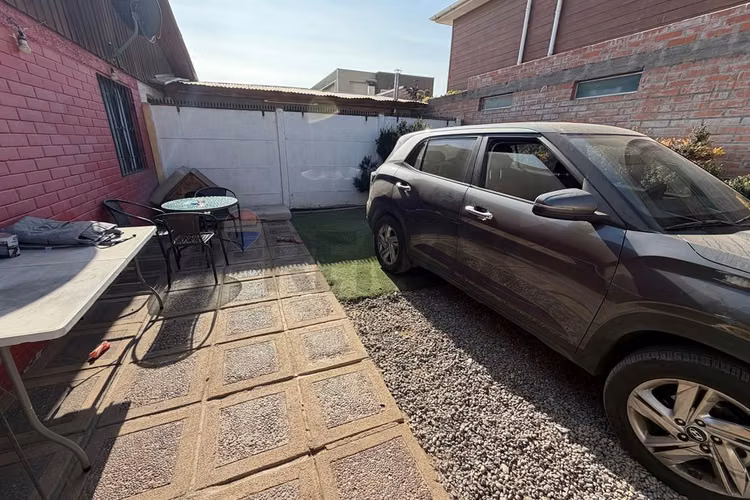 Excelente oportunidad, casa de 3d y 1b