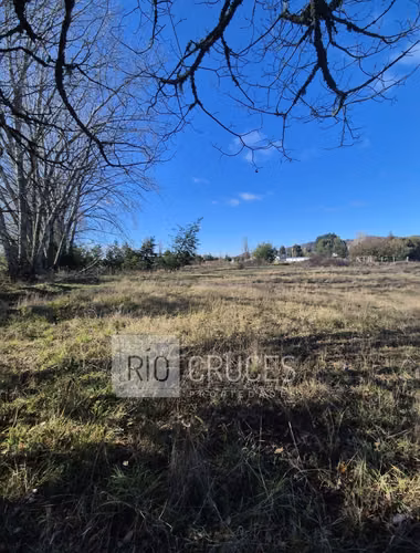 Parcela en venta con frente a brazo de río, sector Antilhue, Valdivia