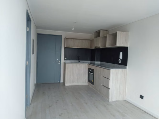 Arriendo Depto 1 Dormitorio + Estacionamiento + Bodega / 50% DCTO /  Calle Uno, La Cisterna