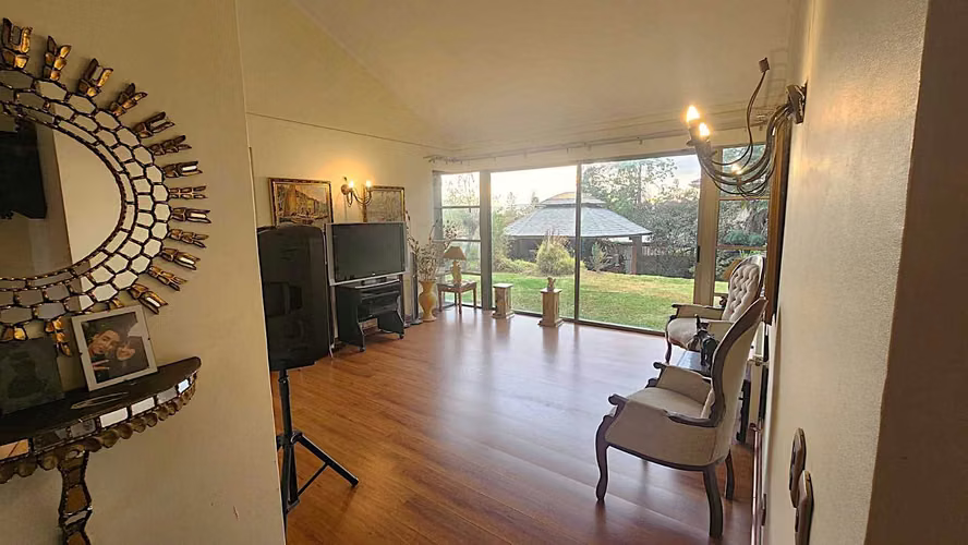 Moderna Vivienda con Excelente Conectividad (171183)