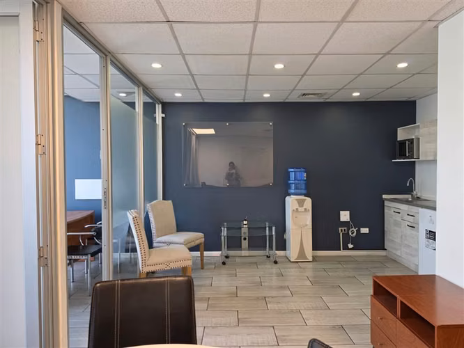 Oficina Amoblada en Arriendo en Las Condes