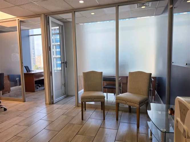 Oficina Amoblada en Arriendo en Las Condes