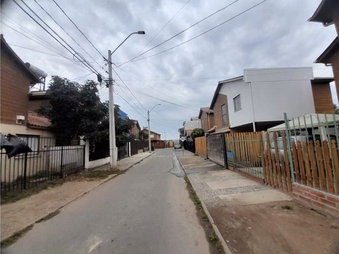SE VENDE CASA EN VILLA ALEGRE, QUILLOTA
