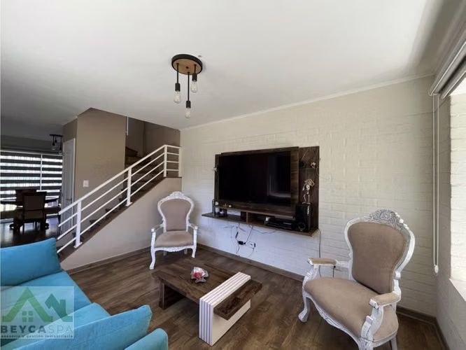 EXCLUSIVA PROPIEDAD EN PARQUE CENTRAL 235m² DE TERRENO, QUILLOTA