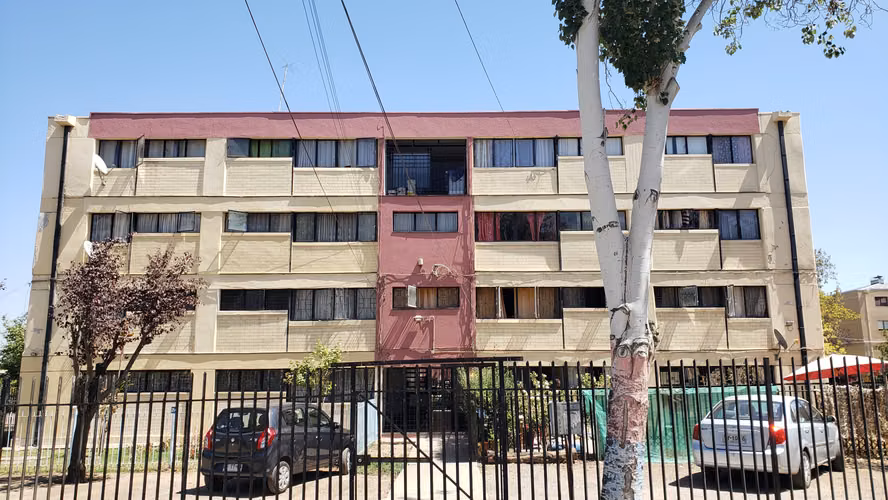 Amplio Departamento de 3 Dormitorios en Villa Presidente Frei, Ñuñoa