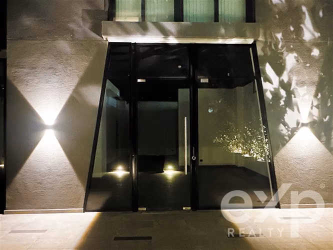 Local Comercial Nuevo en arriendo en Las Condes con 68,45m2