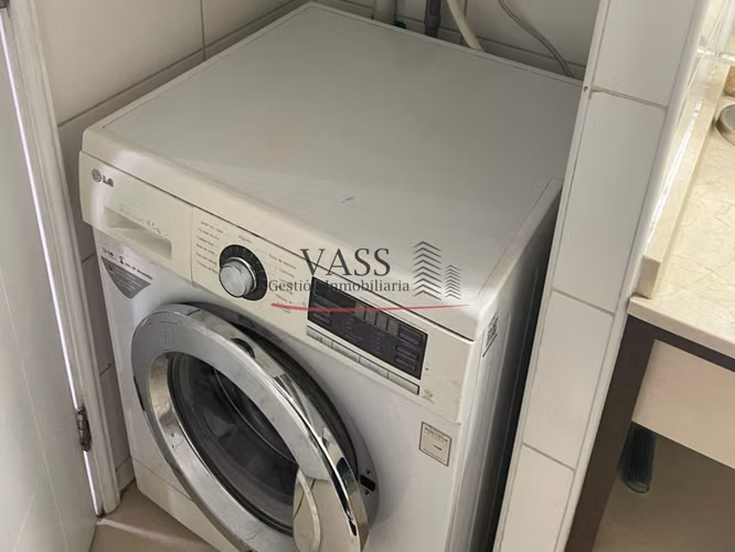 VASS Vende depto 2D2B1B estilo mariposa Iglesia Sacramentino