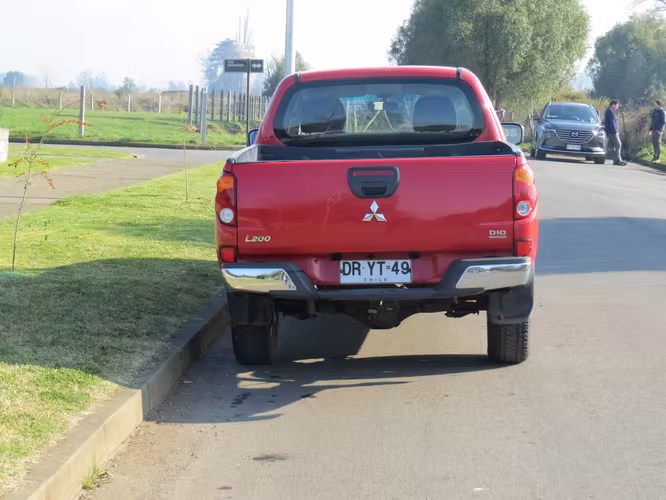 MITSUBISHI L200 2014