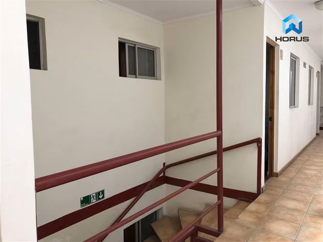 Hostal con local comercial. — Copiapó