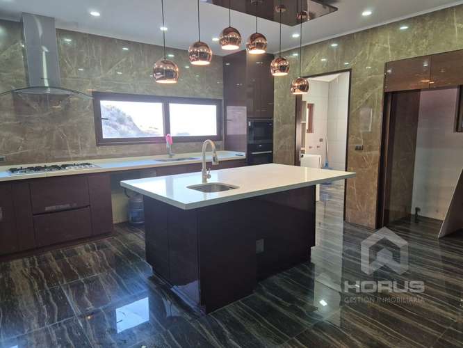 Casa de Lujo en arriendo. — Pudahuel