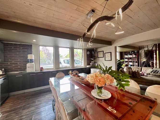 Casa con Excelente Conectividad (171229)