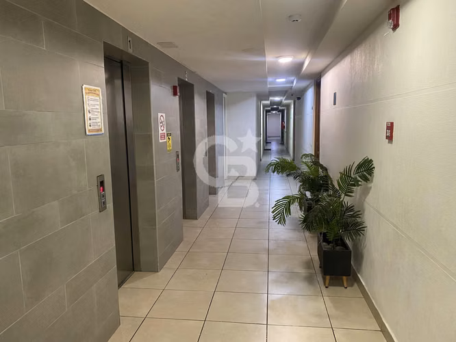 Dpto con Laguna Macul- Metro Carlos Valdovinos