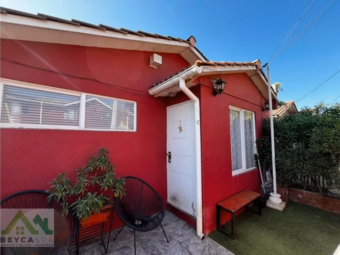 SE VENDE CASA ESQUINA EN PORTAL ARAUCARIA, QUILLOTA