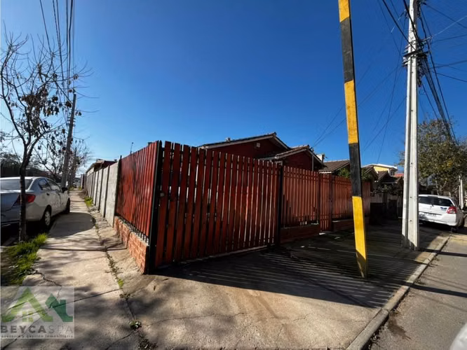 SE VENDE CASA ESQUINA EN PORTAL ARAUCARIA, QUILLOTA