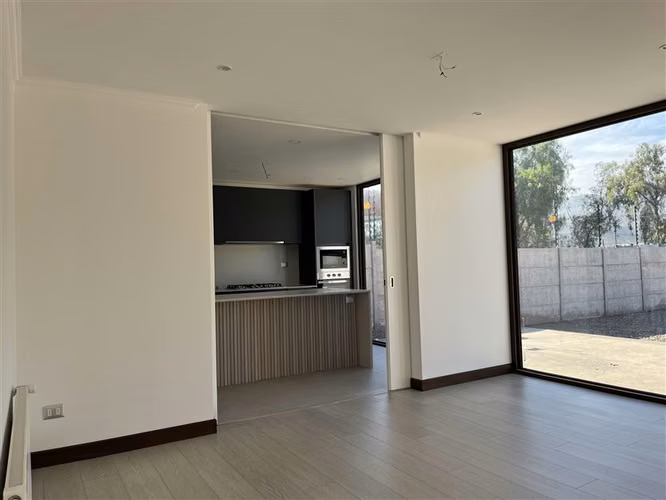 3D/3B/Home Office. Sector Brisas Norte. Colegio Highlands
