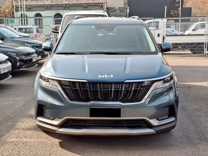 KIA CARNIVAL 2023
