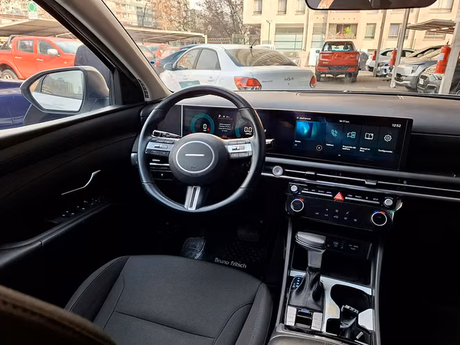 HYUNDAI TUCSON 2025