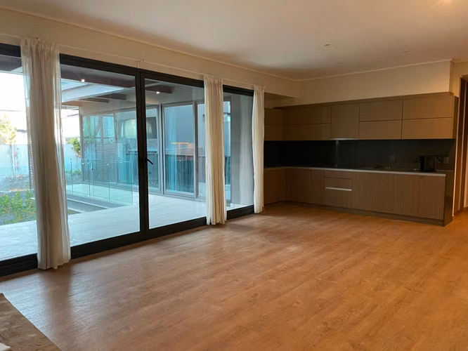 Luminoso Hogar Ideal para Inversión (171249)