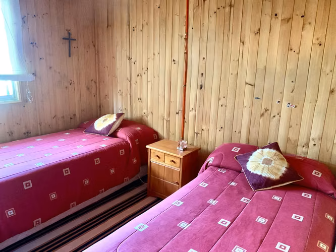 Parcela de 5.600 Mts2 con 2 Casas. Amobladas. Vende Dueño - Imagen 11