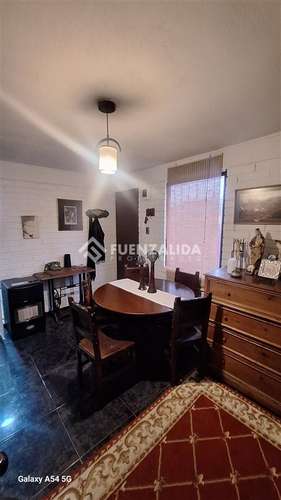 Casa en venta de 3 dorm. en La Florida